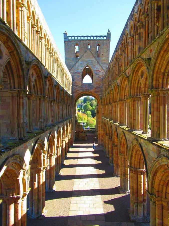 Huge 4 Bed Apt - Perfect Base To Explore The Borders Jedburgh Exterior foto