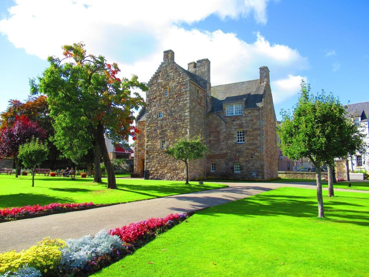 Huge 4 Bed Apt - Perfect Base To Explore The Borders Jedburgh Exterior foto